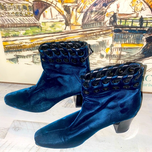 Fendi Women's Velvet Ankle Boots Blue